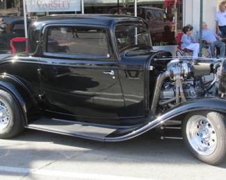 32 Ford in PERFECT condition. Its gorgeous. 