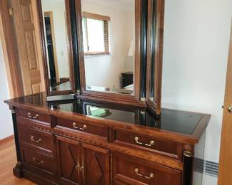 Dresser with 3 way mirror
