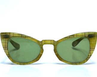 Vintage 1950s Cat Eyed Sunglasses