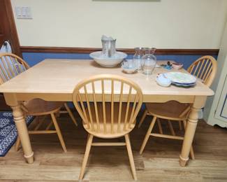 Dining table and 6 chairs