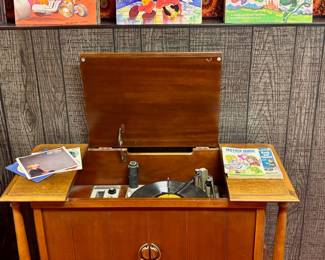 Mid Century Sears Silvertone Console Stereo Cabinet