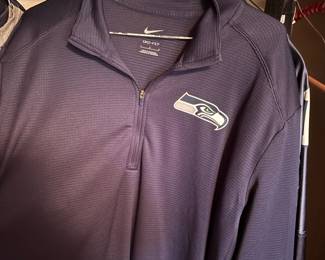 Nike Seahawks Pacer Quarter-Zip Pullover – Size Large