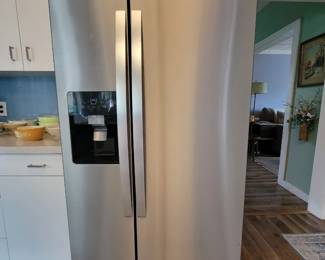 Whirlpool Refrigerator 