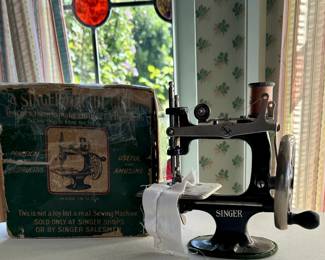 Singer Sewing Machine