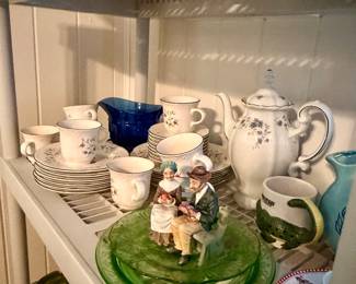 Pfaltzgraff Winterberry collection