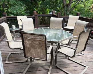 Wonderful Patio /Deck Table with 6 Spring Chairs - Excellent Condition!