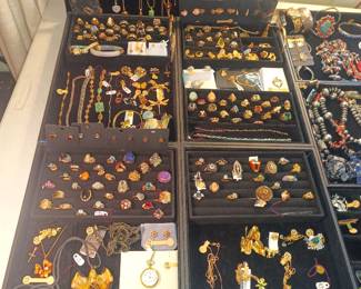 Gold jewelry! 18, 14 and 10k