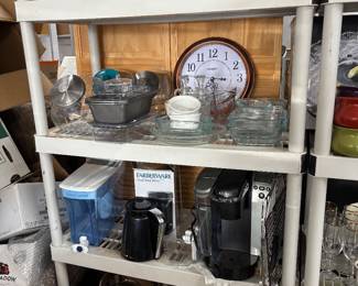 Pyrex Cooking dishes, Nice Quality Pots and Pans