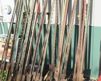 Lot 97. Twenty-three 72" and five 60" steel T posts