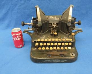 Lot 468. Antique Oliver Model 5 typewriter