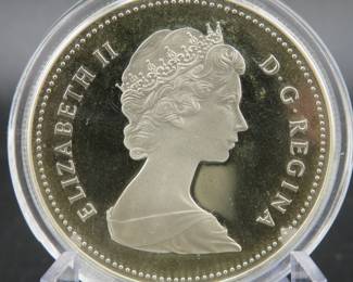 Lot 477. 1984 Canadian silver dollar 23.1 grams