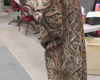 Lot 235. Gear Guide Mossy Oak pattern size 13 Thinsulate insulated chest waders. Tested and they do not leak.