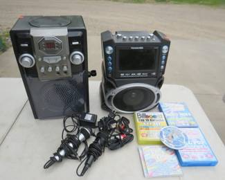 Lot 372. Karaoke USA DVD/MP3G Karaoke and Bluetooth media player and components untested