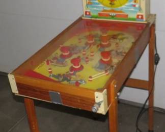Lot 430. 1940s era Superior Toy Co. "State Fair" home pinball machine. Appears to be complete. 46" x 31" x 16". Does not power up.
