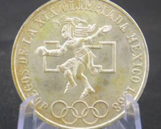 Lot 268. 1968 Mexican 25 peso silver coin. .72 silver. 22.6 grams.