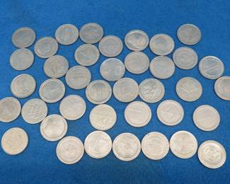 Lot 189. 39 mostly Las Vegas $1 gaming tokens