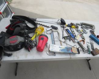 Lot 370. Tools