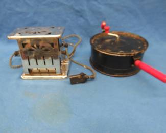 Lot 231. Antique Landers toaster in working condition and a vintage popcorn pan