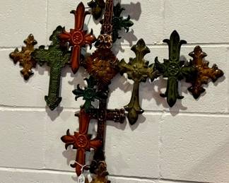 Metal cross wall hanging 