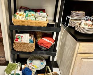 Kitchen items 