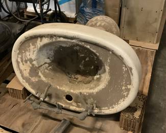 Cast iron sink