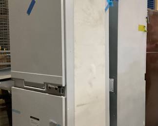 Cabinet depth fridge
