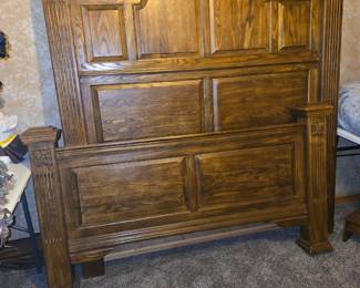 Queen size bed (no mattress)