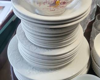 Johnson Brothers Old Britain Castles Gravy Boat and Saucer Set