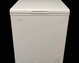 Hotpoint . cu. ft. Manual Defrost Chest Freezer second image
