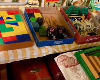 Vintage blocks, vintage molded cowboy figures and horses