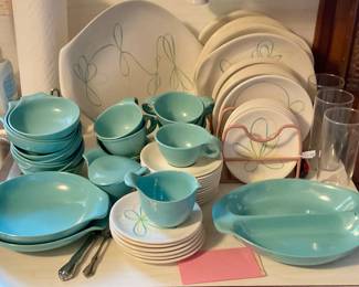 Russell Wright Melmac dinnerware set in great condition