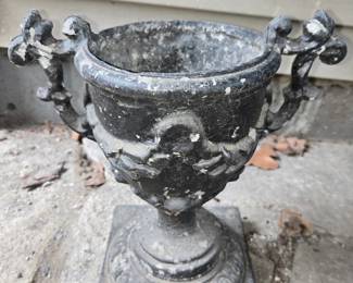 Concrete planter