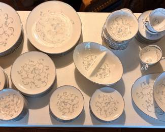 Noritake Alicia pattern
