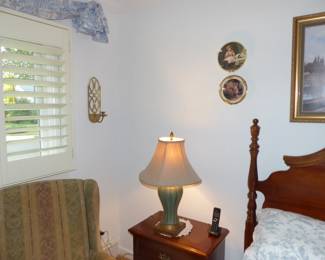 Wall hangings & collectible plates