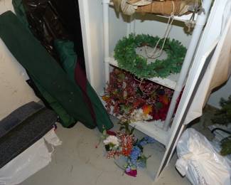 Silk flowers, wreaths