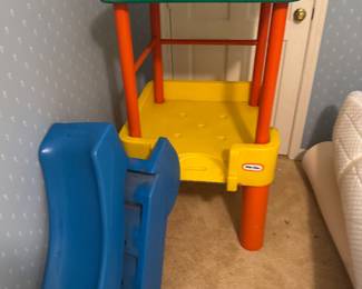 1980s Little Tikes tree house!