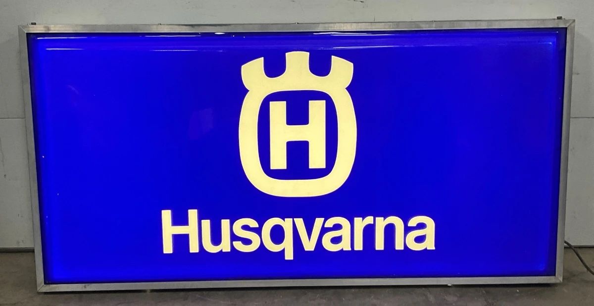 Husqvarna Lexan Light-Up Sign, 72in x 36in