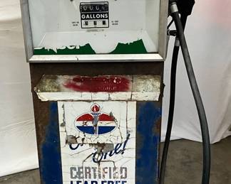 Bennett Model 2088 Gas Pump 