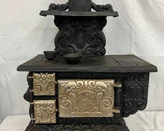 Favorite Cast Iron Miniature Stove 17×27 