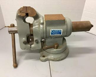 Cummins vise