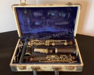 Vintage wood clarinet
