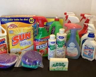 Laundry & cleaning supplies (several lots)