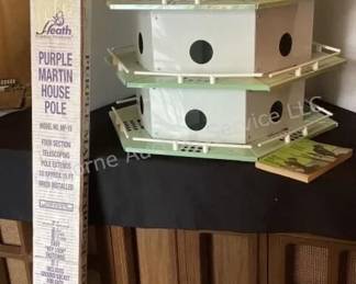 Purple Martin birdhouse & pole