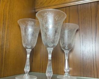 TiffinFranciscan Cherokee Rose Etched Crystal Wine Glasses