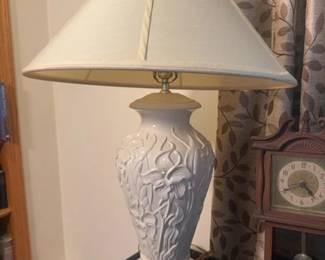 White Ceramic Iris Floral Table Lamp