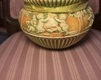 Roseville Donatello Jardiniere with Cherubs