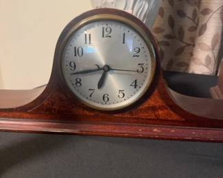 Wooden Mantel Clock