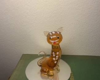 Amber Glass Cat Figurine with White Spots second image