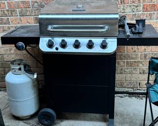 Gas grill