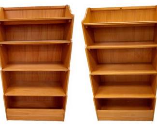 Pair Of Scallop Detail Bookcases